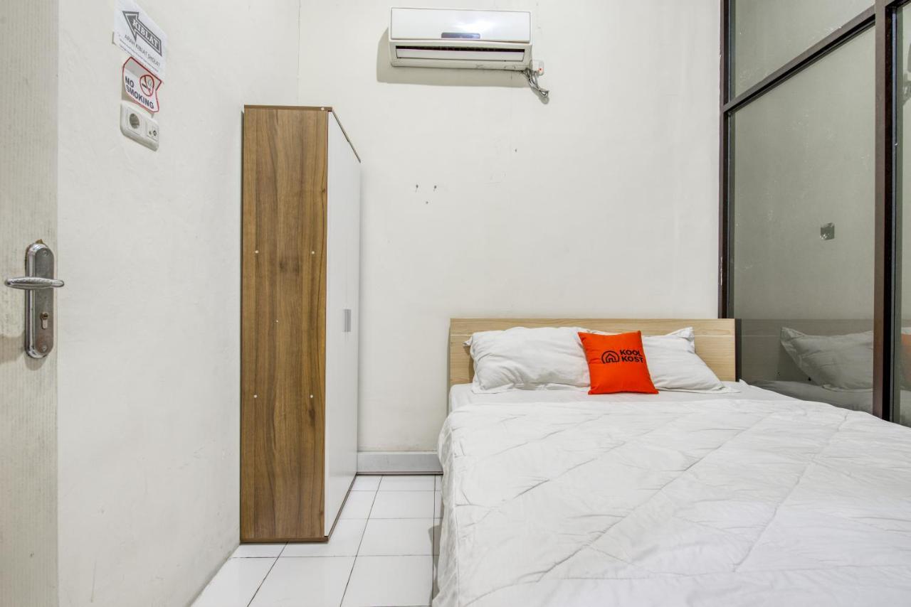 Koolkost Syariah @ Capsule Homestay Kedungdoro Surabaja Zewnętrze zdjęcie